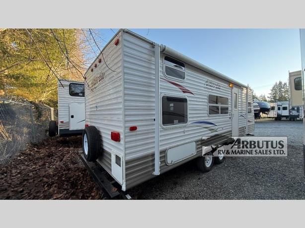Used 2009 Gulf Stream RV Ameri-Lite 25BH image 3