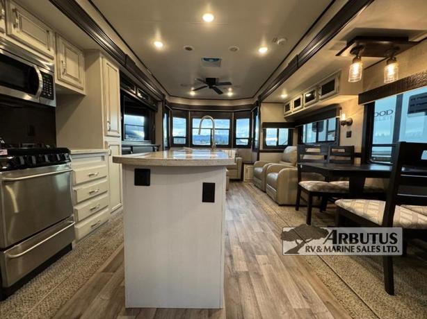 Used 2020 Jayco Jay Flight Bungalow 40LOFT image 7
