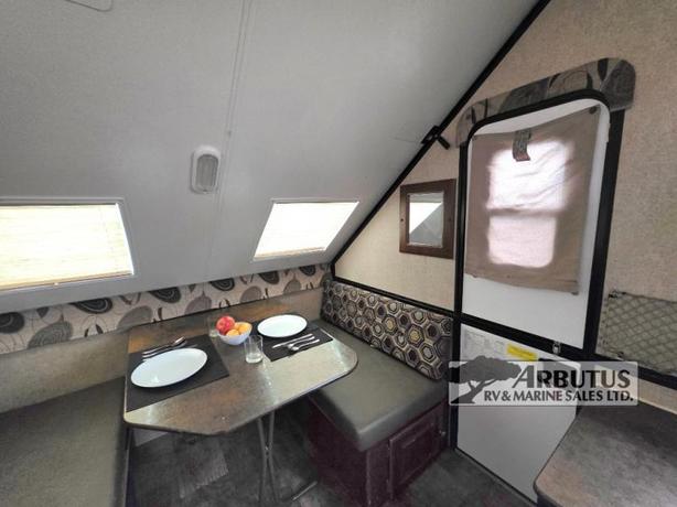 Used 2016 Forest River RV Rockwood Hard Side Series A122S image 7