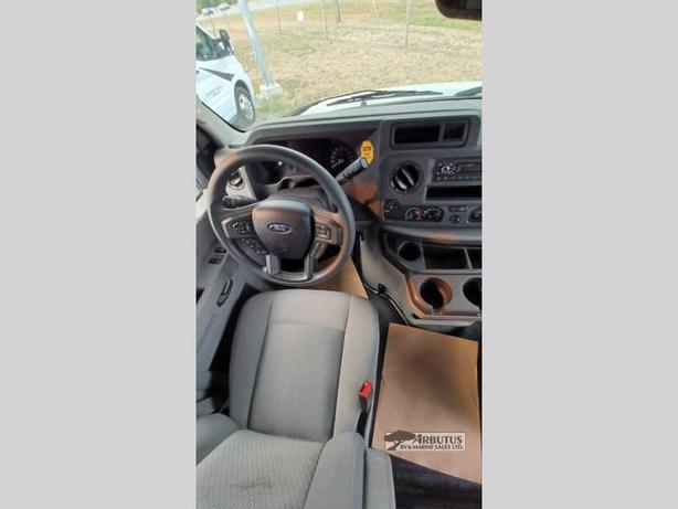 Used 2024 Forest River RV Forester LE 2351LE Ford image 6