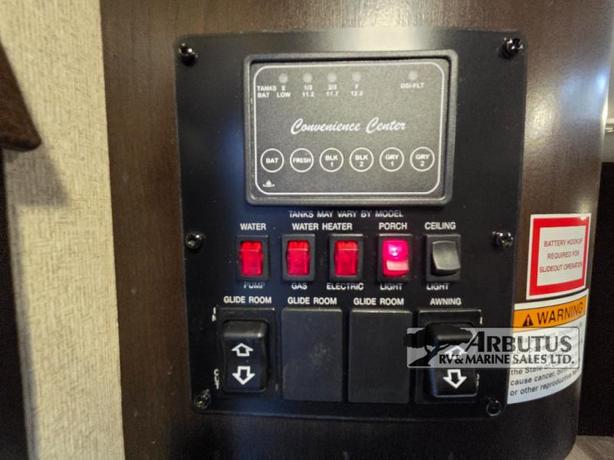 Used 2016 Dutchmen RV Kodiak Express 223RBSL image 8