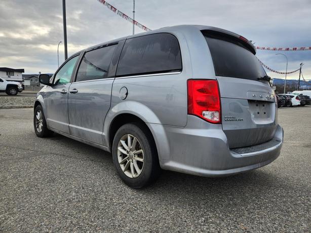 2019 Dodge Grand Caravan SXT Premium Plus | DVD Entertainment System | Engine Bl image 4