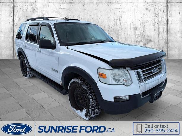 2007 Ford Explorer XLT - DELIVERS CONFIDENT PERFORMANCE FOR DAILT DRIVING, ROAD  image 1