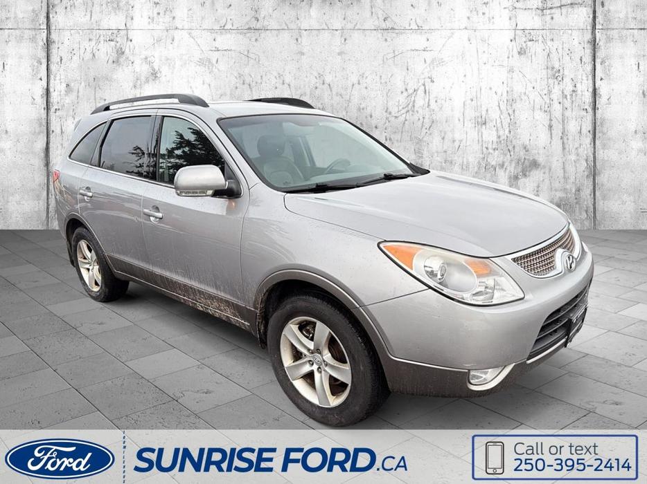 2011 Hyundai Veracruz GLS - 7-PASSENGER SEATING OFFERS GENEROUS SPACE FOR PASSEN display photo