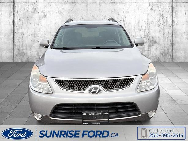 2011 Hyundai Veracruz GLS - 7-PASSENGER SEATING OFFERS GENEROUS SPACE FOR PASSEN image 2