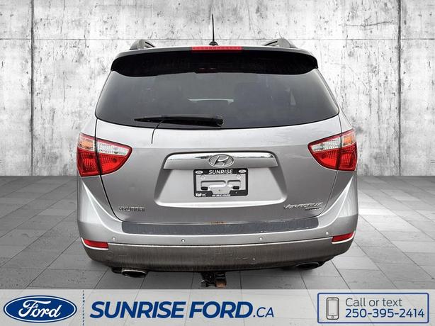 2011 Hyundai Veracruz GLS - 7-PASSENGER SEATING OFFERS GENEROUS SPACE FOR PASSEN image 6