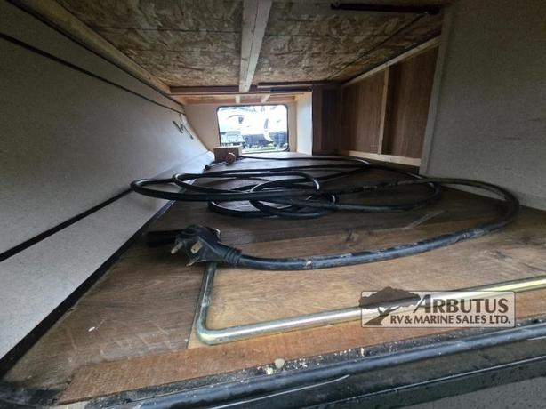 Used 2017 Forest River RV Wildwood 27DBK image 7