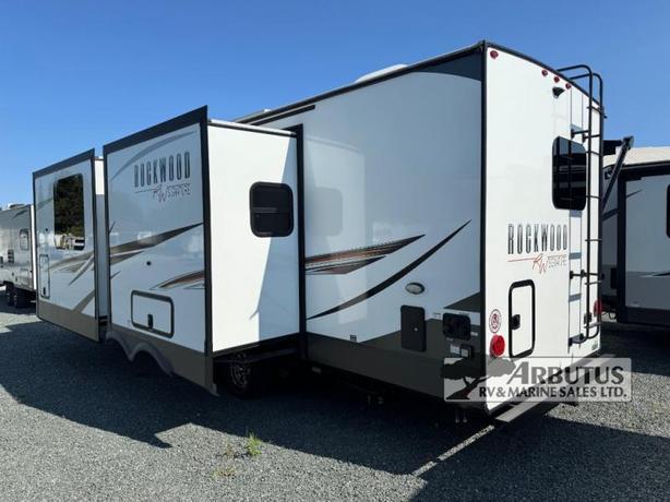 Used 2022 Forest River RV Rockwood Signature Ultra Lite 8263MBR image 6