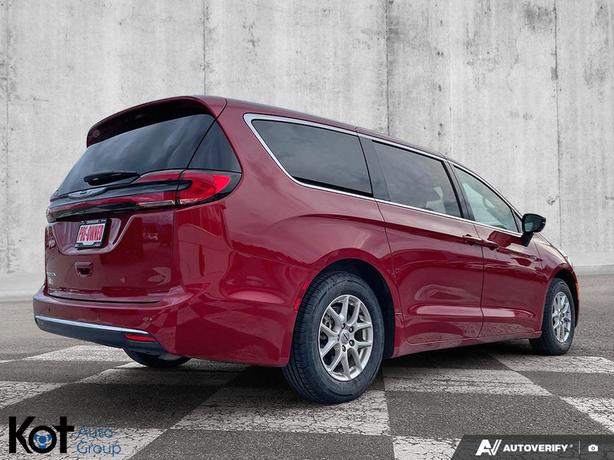 2024 Chrysler Pacifica Touring-L | Power Liftgate | Power Sliding Doors | Remote image 5