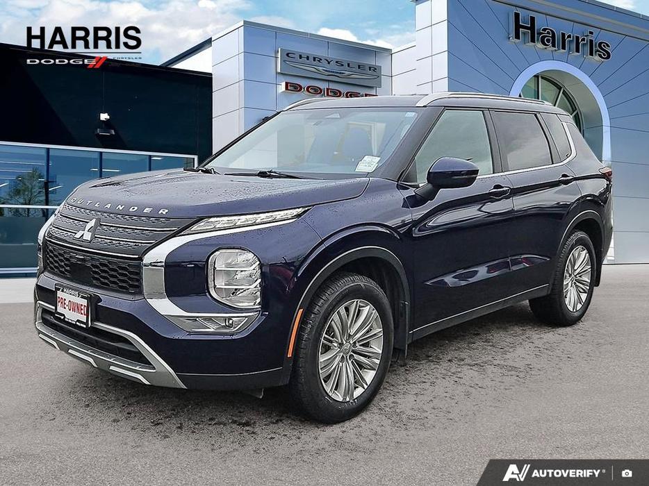 2023 Mitsubishi Outlander SE | Heated Seats | Power Liftgate! display photo