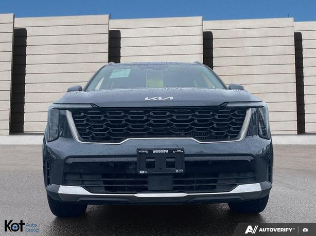 2024 Kia Sorento Base image 2
