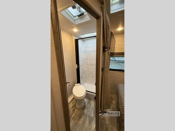 Used 2024 Gulf Stream RV Conquest 6220LE image 8