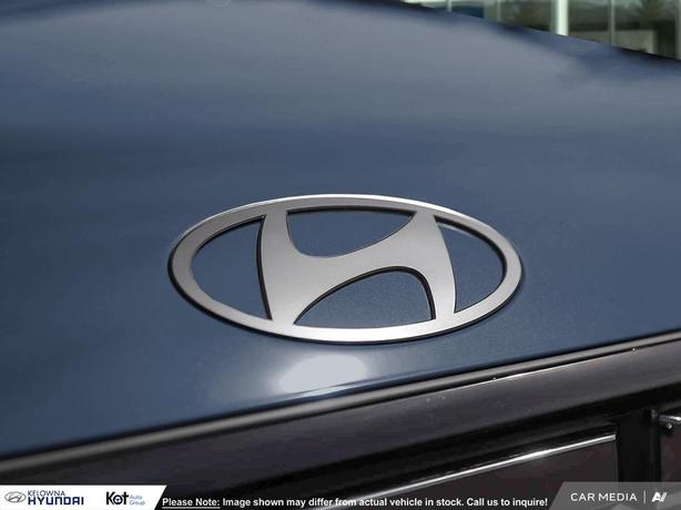 2025 Hyundai Santa Fe Luxury LARGE TOUCH SCREEN! APPLE CARPLAY! ANDROID AUTO! BL image 6