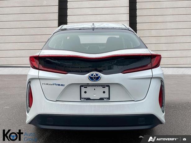 2021 Toyota Prius Prime Base ADAPTIVE CRUISE CONTROL! APPLE CARPLAY & ANDROID AU image 5