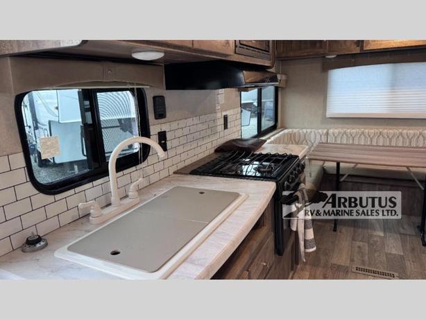 Used 2019 Forest River RV Puma PUMA image 8