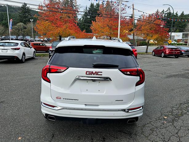 2019 GMC  Terrain Denali image 7