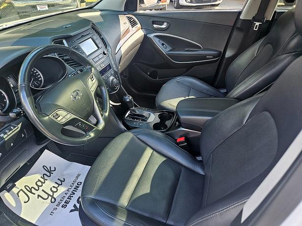 2018 Hyundai  Santa Fe Sport 2.4L image 5