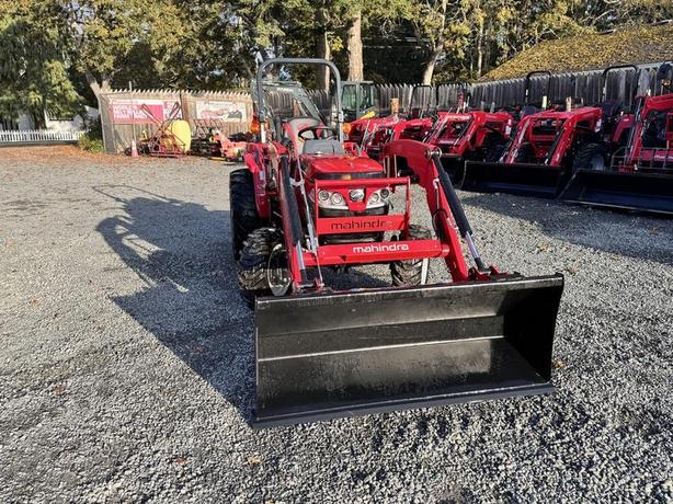 2024 Mahindra 1600 Series 1626 HST image 1