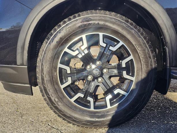 2020 Nissan Pathfinder 4x4 SL Premium image 5