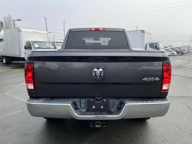 2016 RAM 1500 Crew Cab SWB 4WD image 4