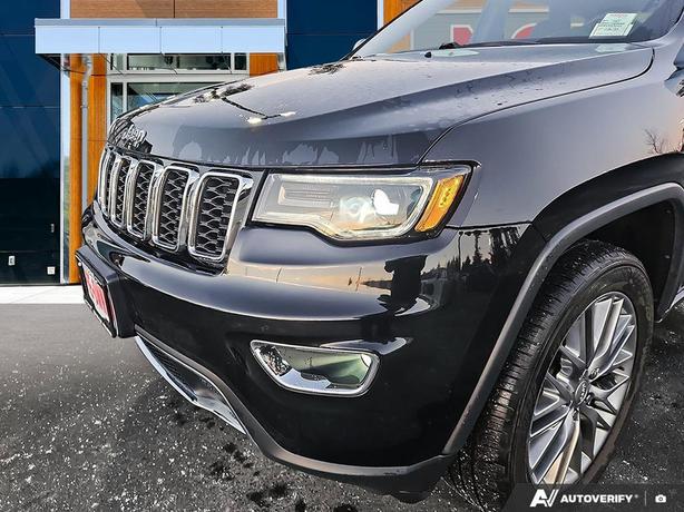 2017 Jeep Grand Cherokee Limited | Remote Start | Heated Seats! image 8