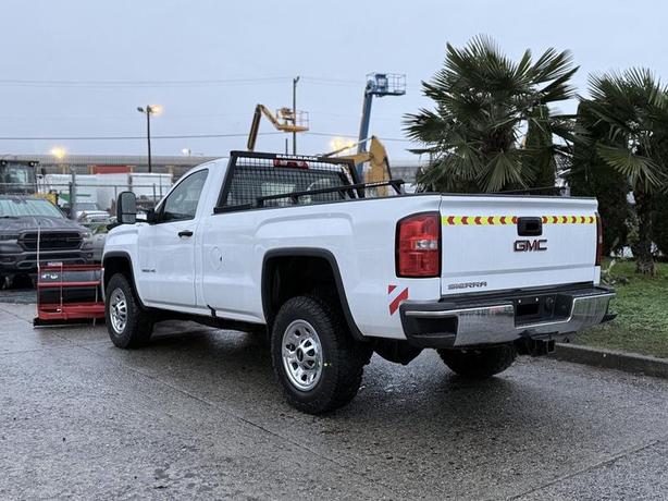 2017 GMC Sierra 3500HD 4x4 Long Box Plow Truck image 6