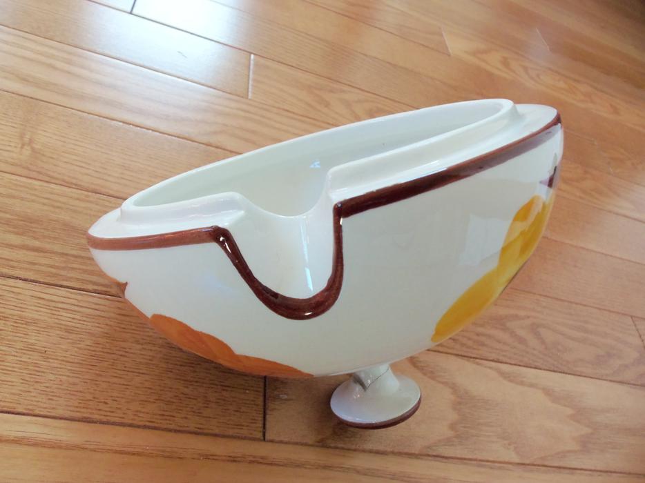 Three Piece Soup Tureen Set display photo