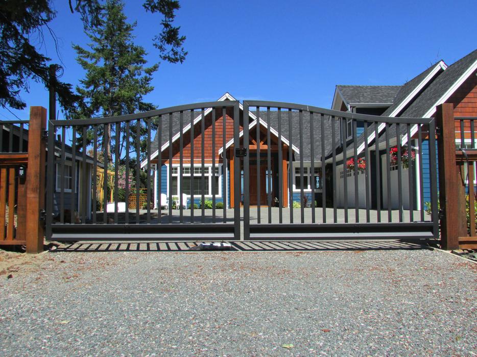 Westcoast Custom Gate Ltd -"Custom, Innovative Designs" display photo