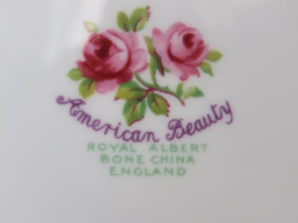 American Beauty  - Royal Albert  -  Teapot image 3