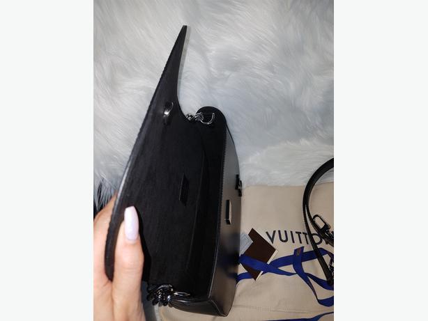 Brand New AUTHENTIC Louis Vuitton-Luna image 7