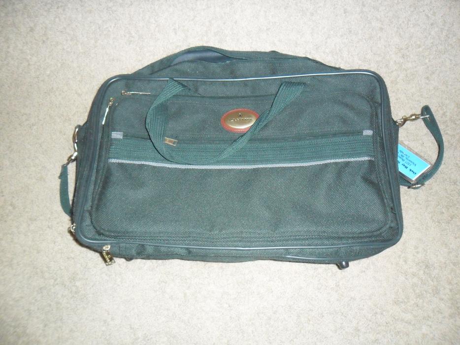 Air Canada Carry-On Luggage display photo