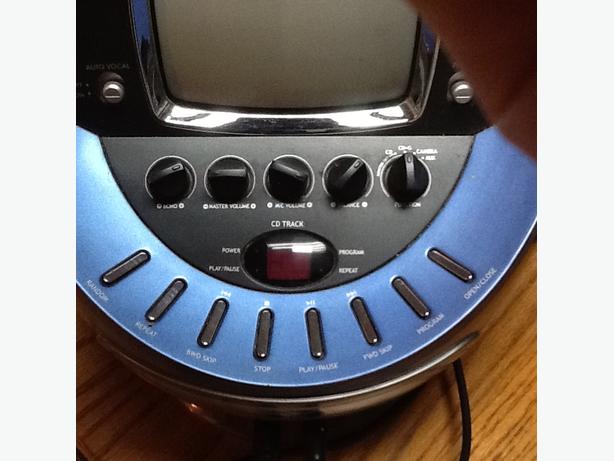 karoke  machine image 3