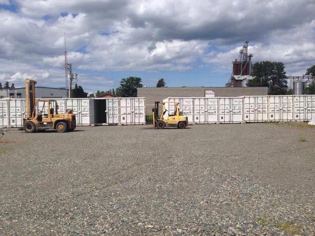 Mid-Island Self Storage 24 Hour Access image 4