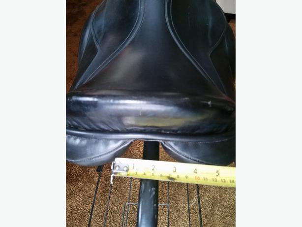 17" Falcon Dressage Saddle image 3