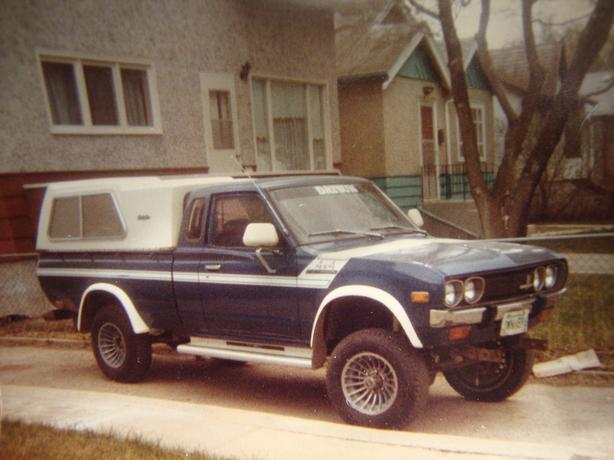 $1200. CASH REWARD - Wanted  72-79 Datsun 4X4 image 8