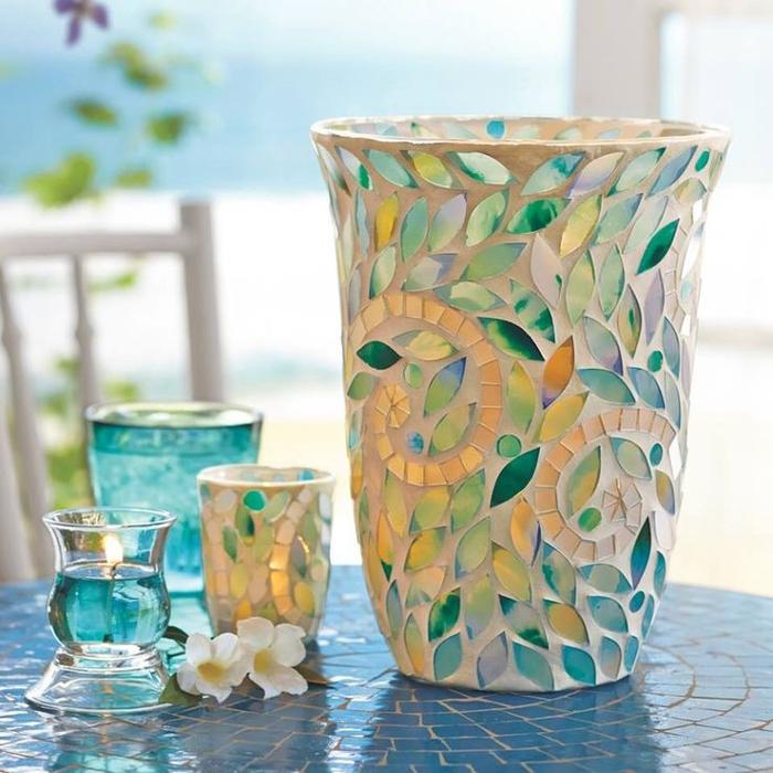 PARTYLITE Mosaic Vine Hurricane display photo