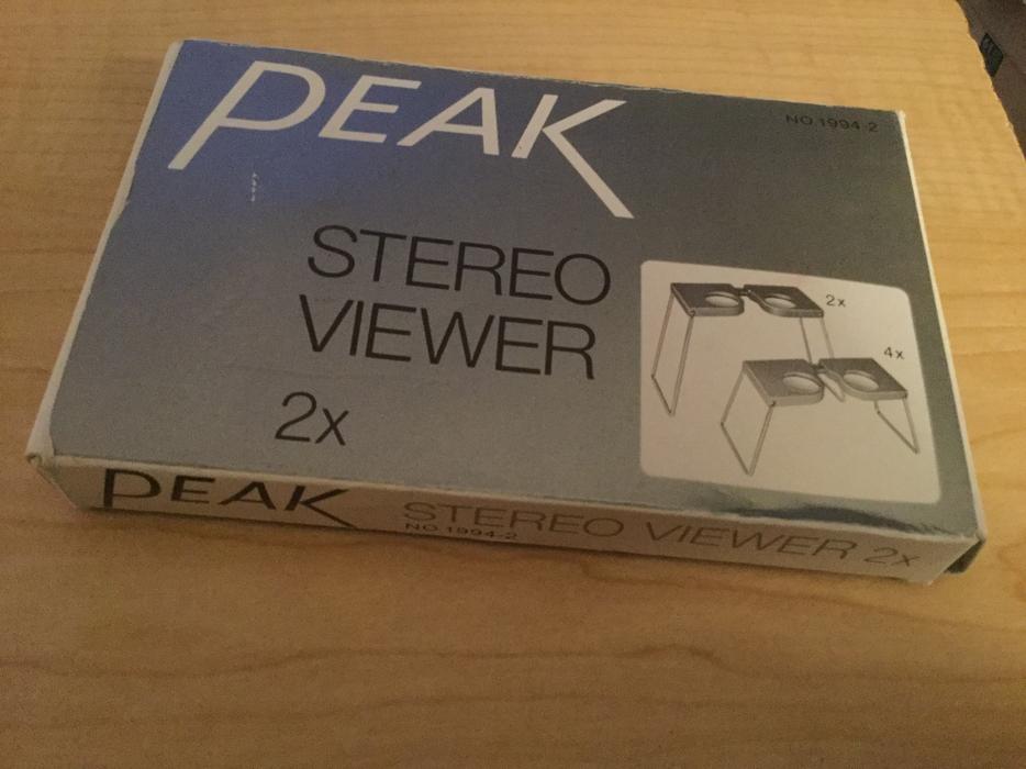 Vintage ** NEW** PEAK STEREO VIEWER ** with Case display photo