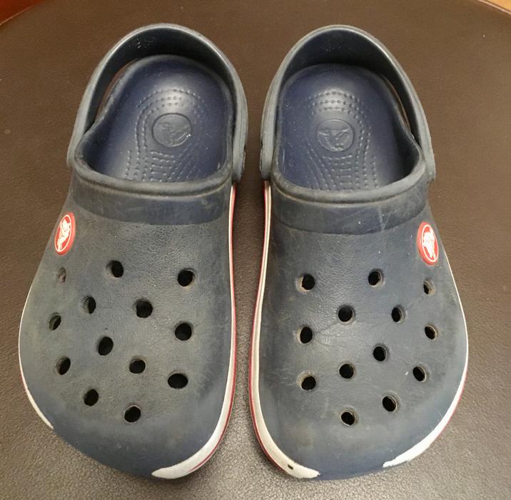 KIDS CROCS display photo