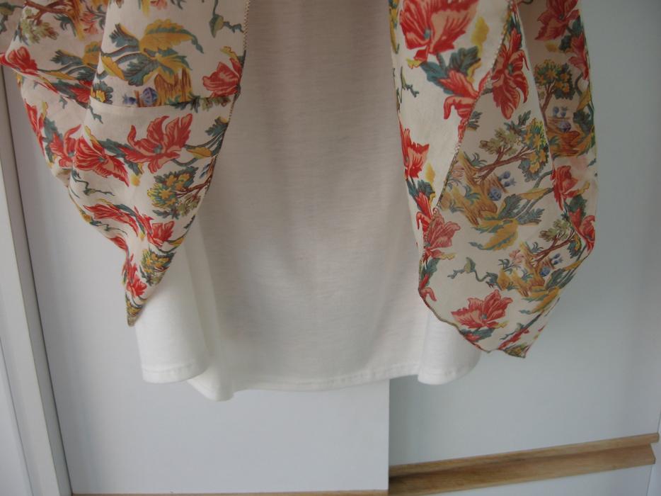 Dress Studio M Size XL White w/Red/Yellow floral design Fully Lined Cap Sleeves display photo