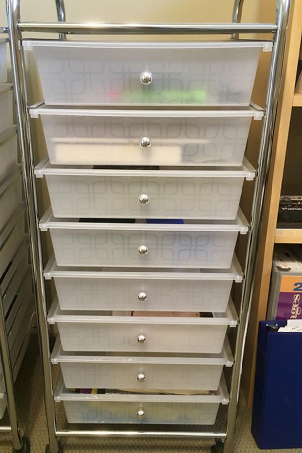 LARGE STORAGE CART ON WHEELS image 2