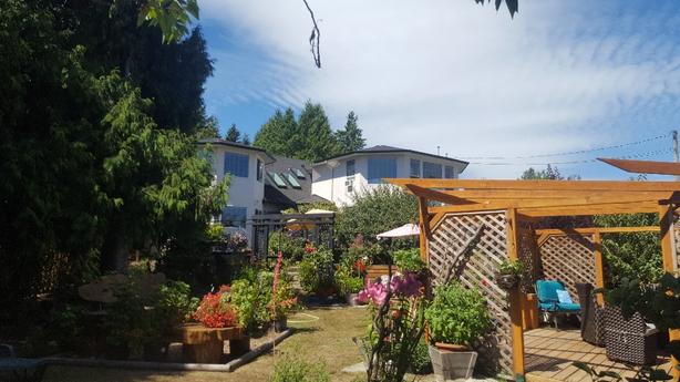 Monthly/Weekly<>GORGEOUS Ocean View KING Suite near Victoria/Sidney image 3