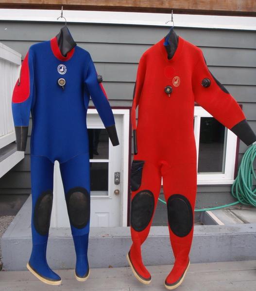 Brooks Dry Suits display photo