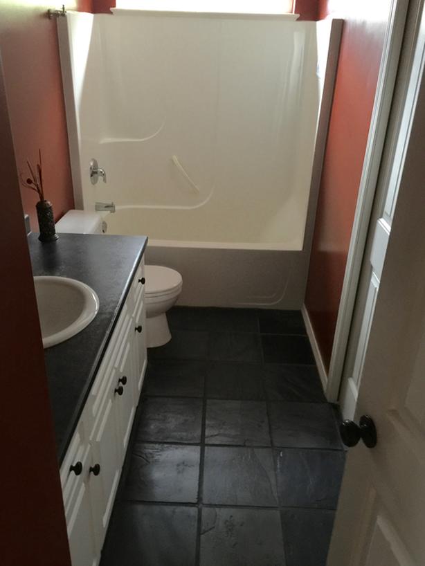 Great Location for Airport Commuters image 8