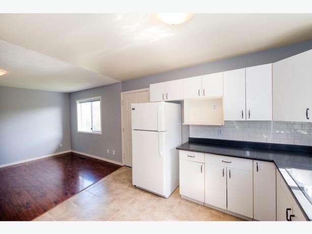 One-bed room suite for rent image 5