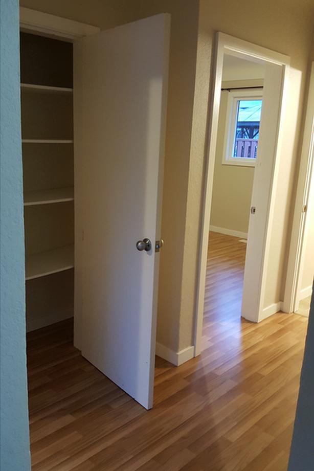 2BR duplex Cook and Haultain image 7