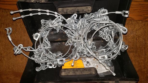 Passenger Snap-Lock Chains #1914 image 2