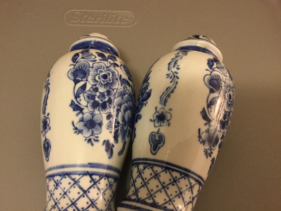 Vintage LARGE **  ASIAN ORIENTAL Porcelain  * SALT & PEPPER SHAKERS * BEAUTIFUL display photo