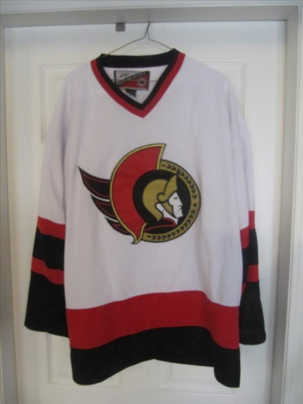 Ottawa Senators Pro Player Jersey. Men's XL/XXL. All stitched. Early 2000's image 1