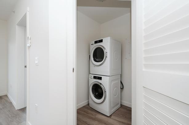 The ARC - 2 Bedroom + Den - Langford Downtown | 1.5 months FREE! image 7