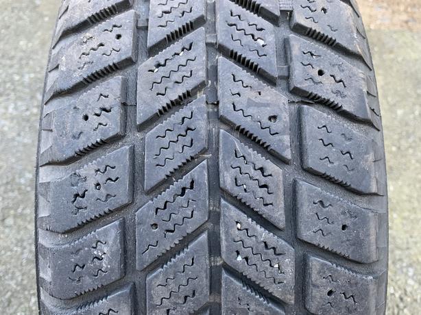 1 x single 205/65/15 94T M+S Hankook Ipike RC01 75% tread image 2